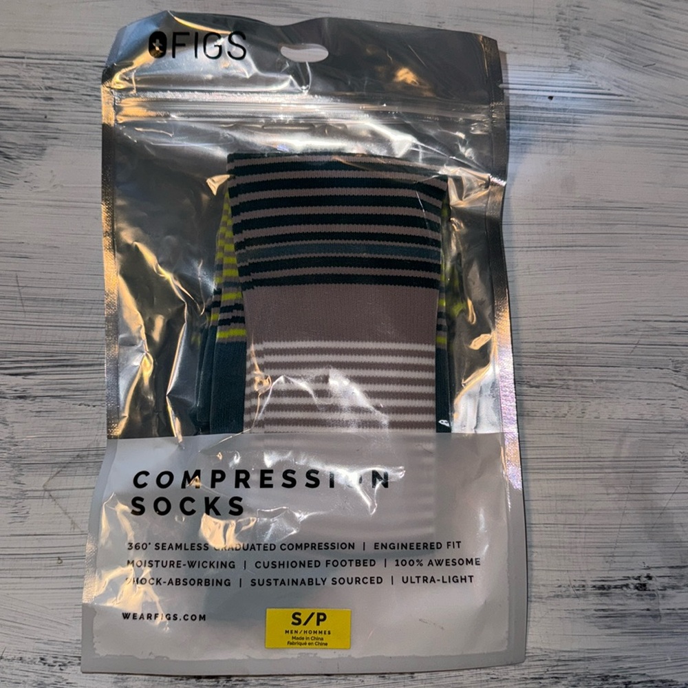 FIGS compression socks S/P